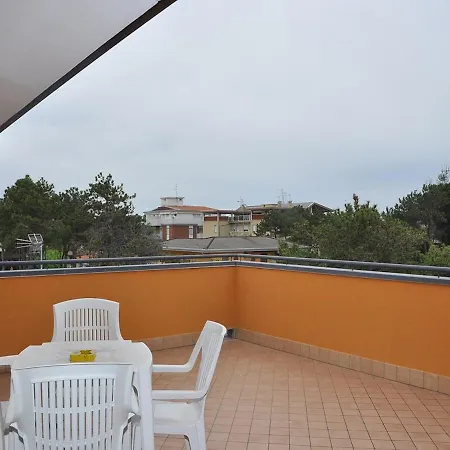 公寓 Flat With Luminous Terrace Close To The Sea 比比翁